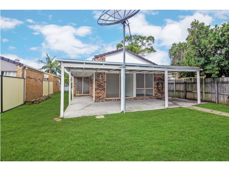 99 River Oak Drive, Helensvale QLD 4212