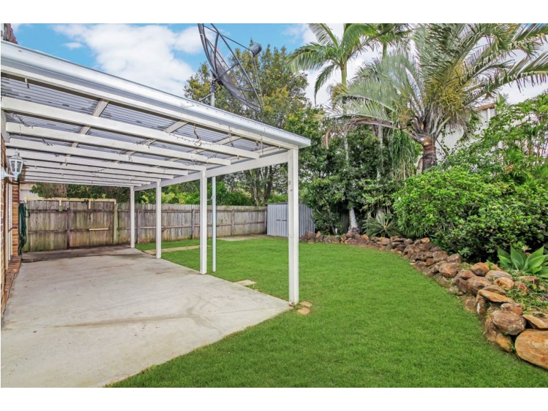 99 River Oak Drive, Helensvale QLD 4212