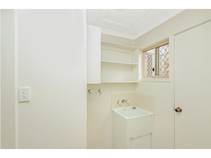 99 River Oak Drive, Helensvale QLD 4212