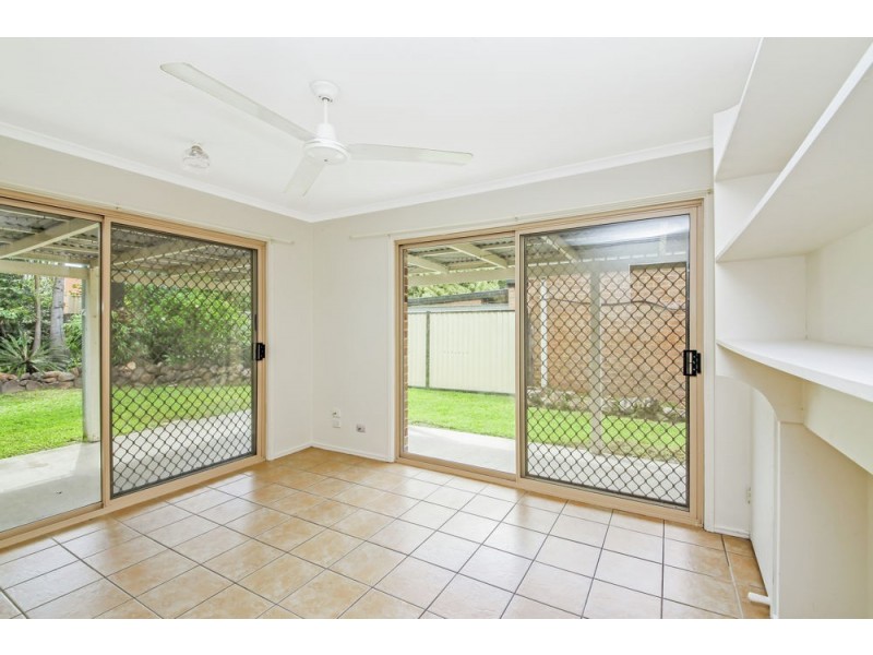 99 River Oak Drive, Helensvale QLD 4212