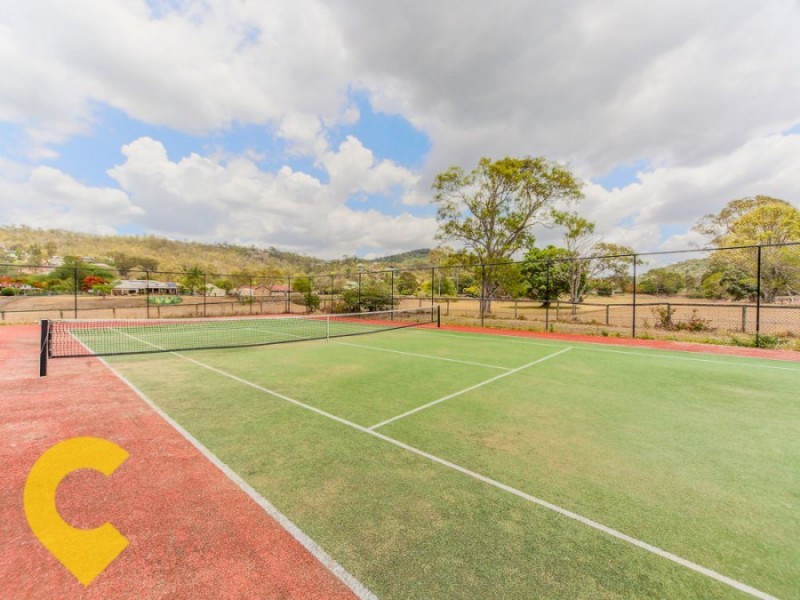 27 Stubbin Street, Belivah QLD 4207