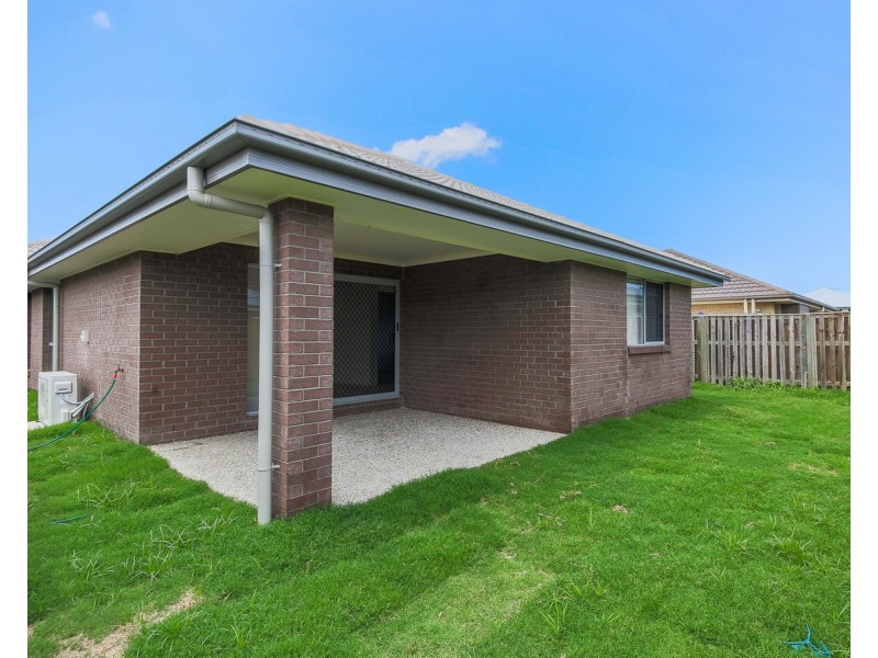 4 Denham Cct, Willow Vale QLD 4209