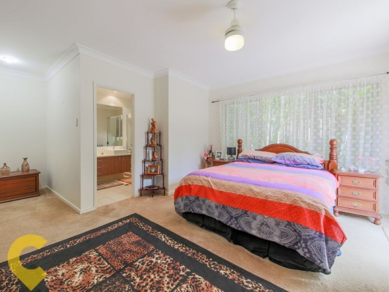 62 Woodlands Boulevard, Waterford QLD 4133