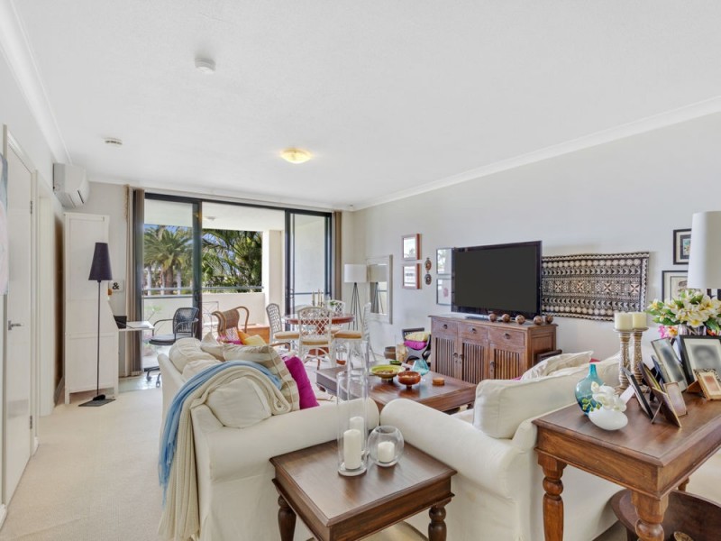 7007 Phoenix Palms Drive, Hope Island QLD 4212