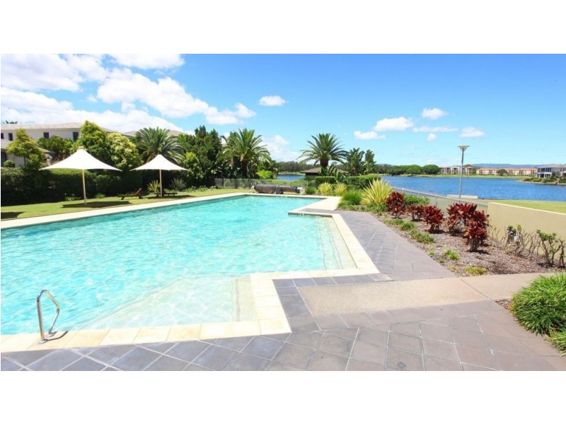 7007 Phoenix Palms Drive, Hope Island QLD 4212