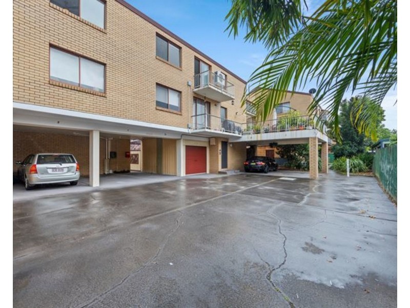 8/25 Imperial Parade, Labrador QLD 4215