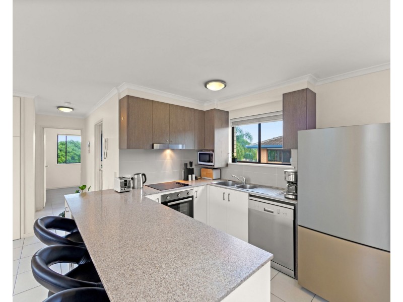 8/25 Imperial Parade, Labrador QLD 4215