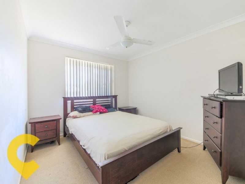 2 Xavier Place, Oxenford QLD 4210