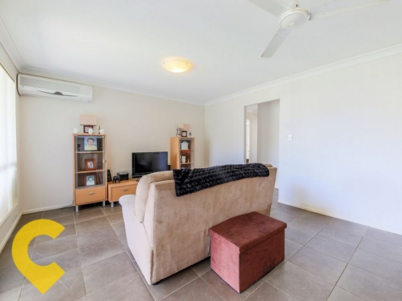 2 Xavier Place, Oxenford QLD 4210