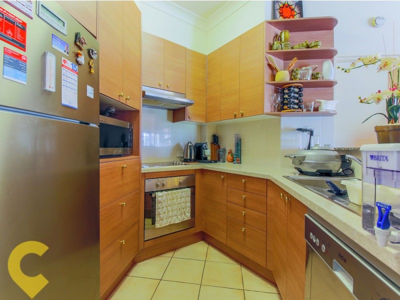 17B/522 Marine Parade, Biggera Waters QLD 4216