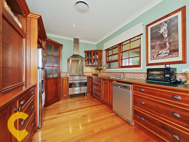 154 Macdonnell Road, Eagle Heights QLD 4271
