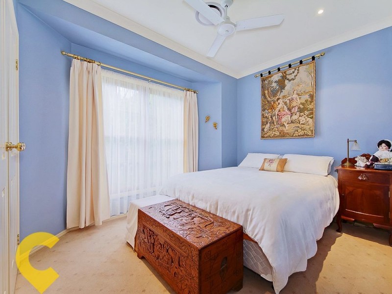 154 Macdonnell Road, Eagle Heights QLD 4271