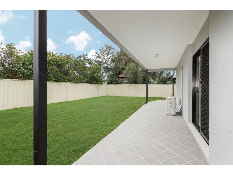 40 Morala Avenue, Runaway Bay QLD 4216