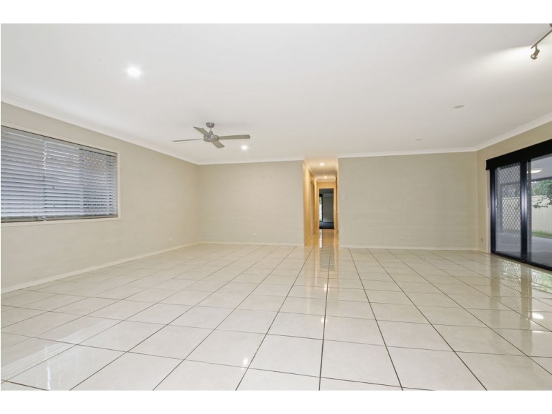 40 Morala Avenue, Runaway Bay QLD 4216