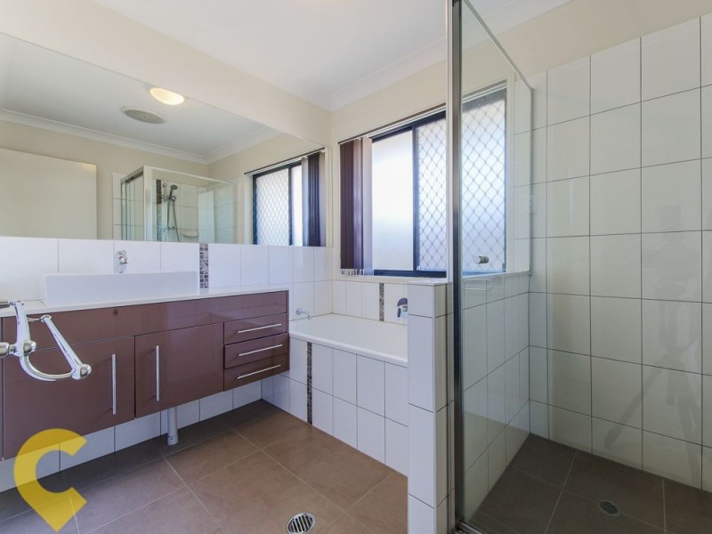 4 Coach Way, Upper Coomera QLD 4209