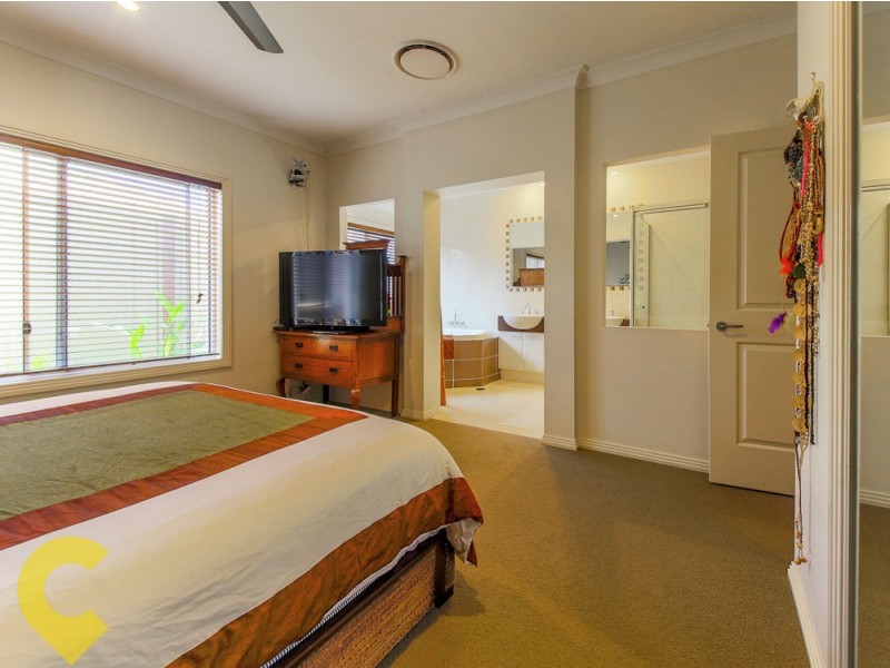 16 Amaray Drive, Upper Coomera QLD 4209