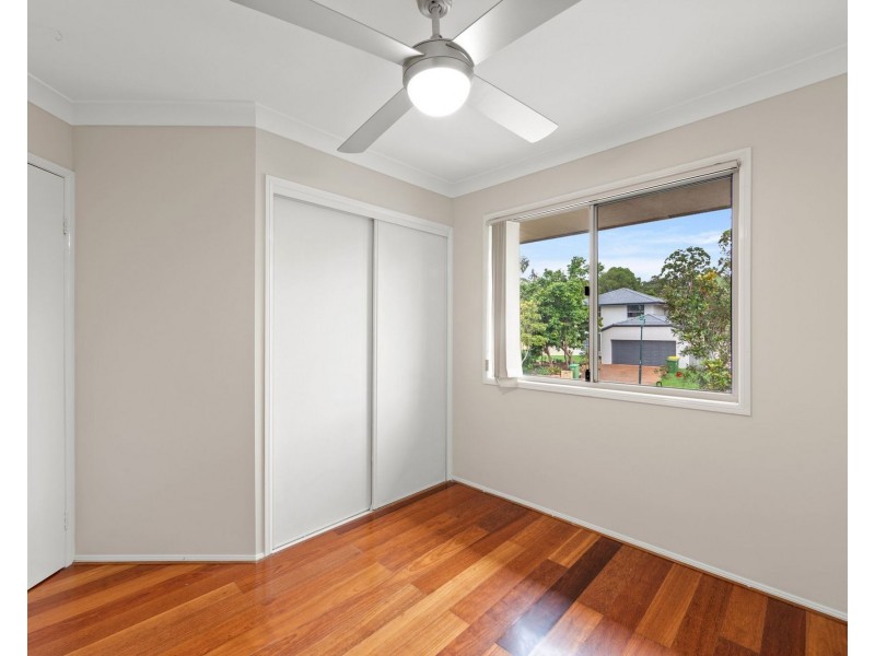 31 Clear River Boulevard, Ashmore QLD 4214
