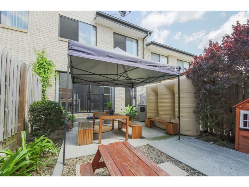 4/20 Jimmy Road, Coomera QLD 4209