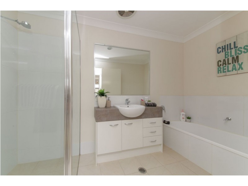 4/20 Jimmy Road, Coomera QLD 4209