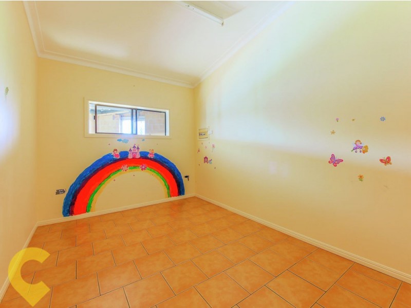 17 Pine Street, Jacobs Well QLD 4208