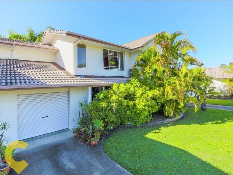 33/2 St Kevins Avenue, Benowa QLD 4217