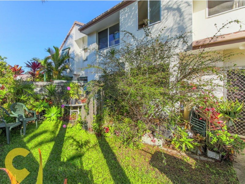 33/2 St Kevins Avenue, Benowa QLD 4217