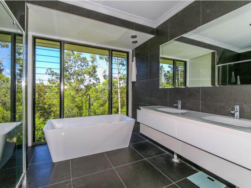 66 Carrington Road, Bonogin QLD 4213