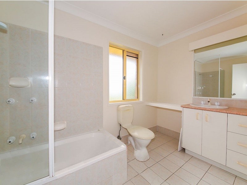 9/8 Doyalson Street, Helensvale QLD 4212