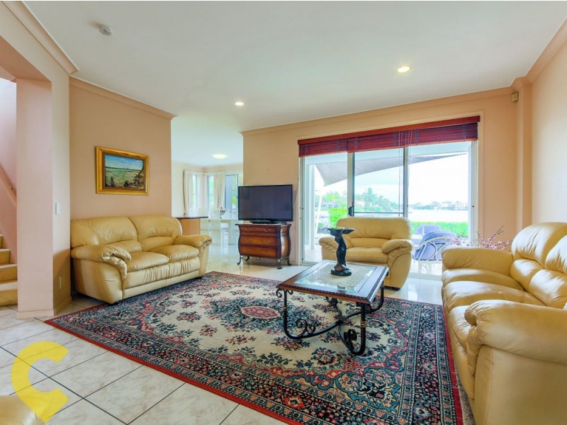 7 Oyster Cove Promenade, Helensvale QLD 4212