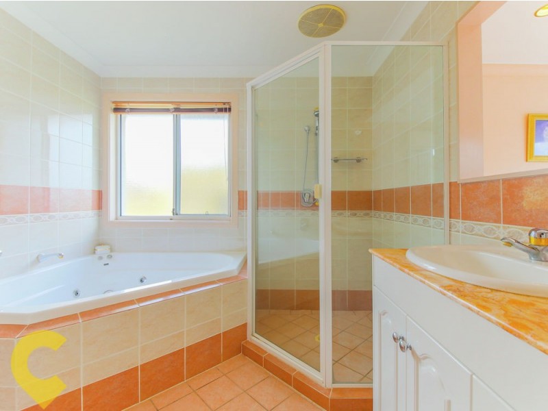 7 Oyster Cove Promenade, Helensvale QLD 4212