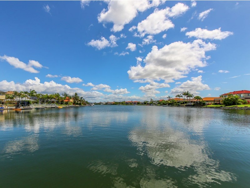 7 Oyster Cove Promenade, Helensvale QLD 4212