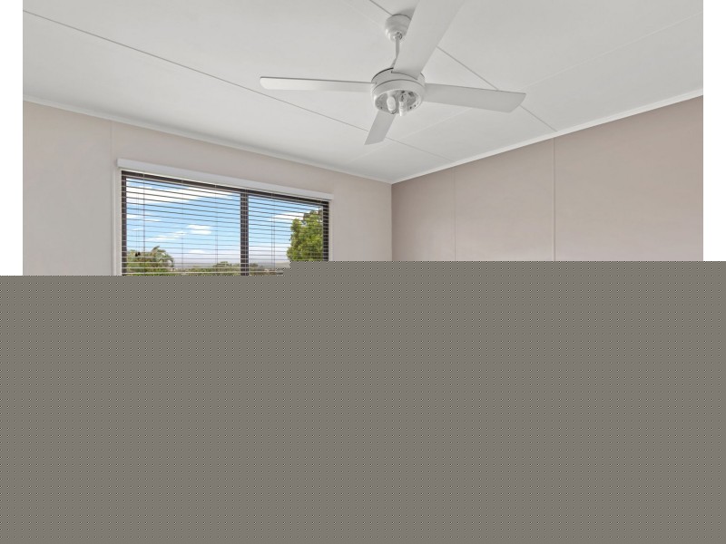 8 Jingella Street, Hope Island QLD 4212