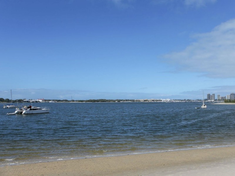 7/20 Central Street, Labrador QLD 4215