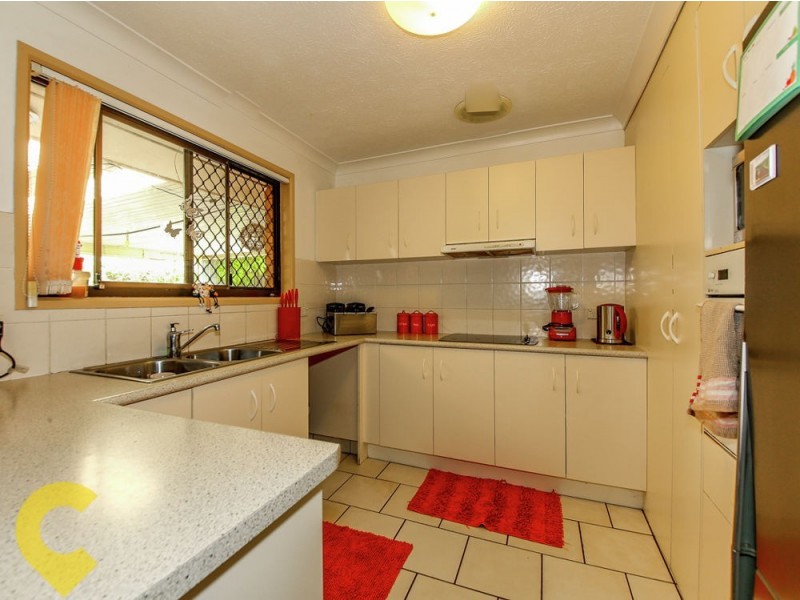 8 Petra Street, Southport QLD 4215