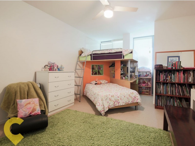 2308/2 Ephraim Island, Paradise Point QLD 4216