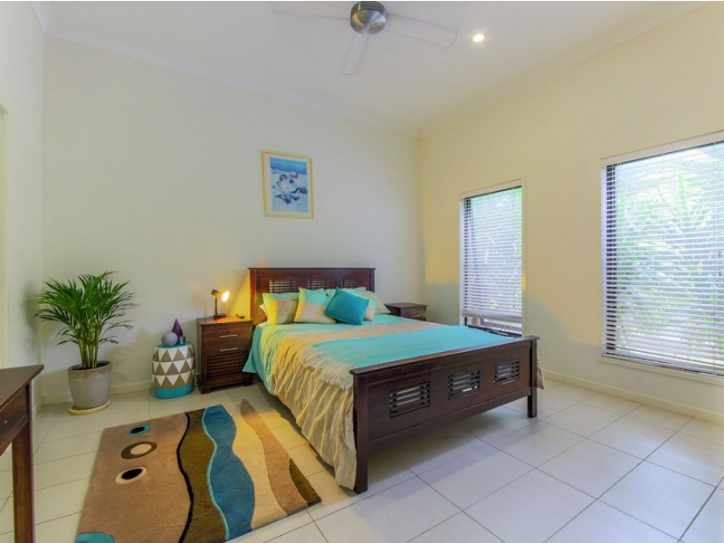 1 Serenade Drive, Coomera Waters QLD 4209
