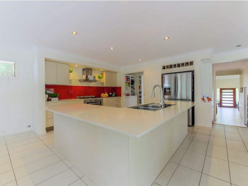 1 Serenade Drive, Coomera Waters QLD 4209