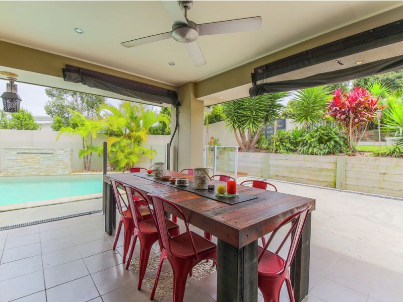 1 Serenade Drive, Coomera Waters QLD 4209