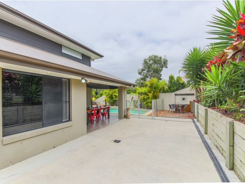 1 Serenade Drive, Coomera Waters QLD 4209