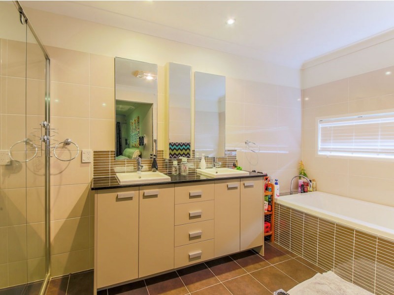 1 Serenade Drive, Coomera Waters QLD 4209