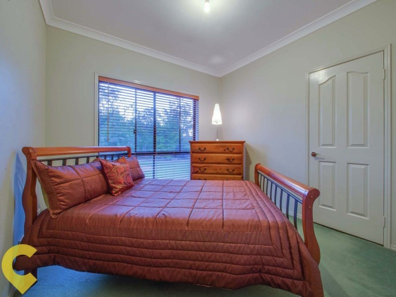 76 Racecourse Place, Tamborine QLD 4270