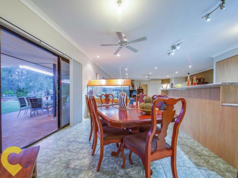 76 Racecourse Place, Tamborine QLD 4270