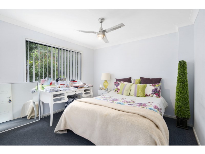 6 Matthews Crescent, Pimpama QLD 4209
