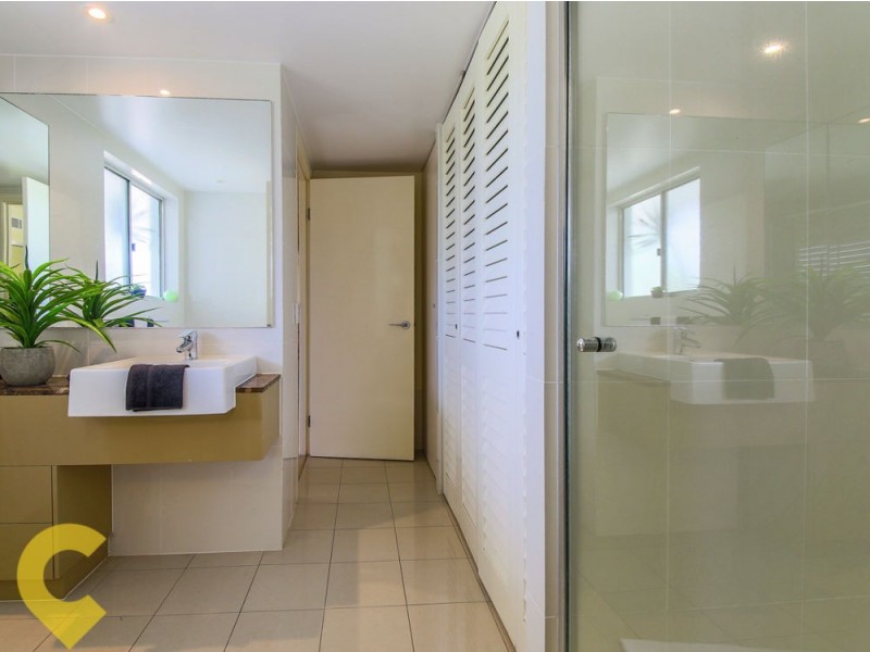 80/8315 Magnolia Drive East, Hope Island QLD 4212