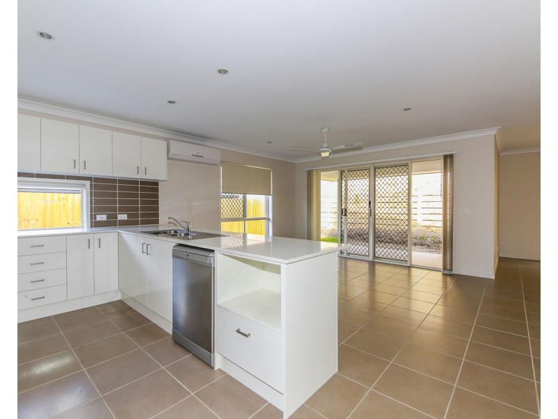 34 Cairnlea Drive, Pimpama QLD 4209