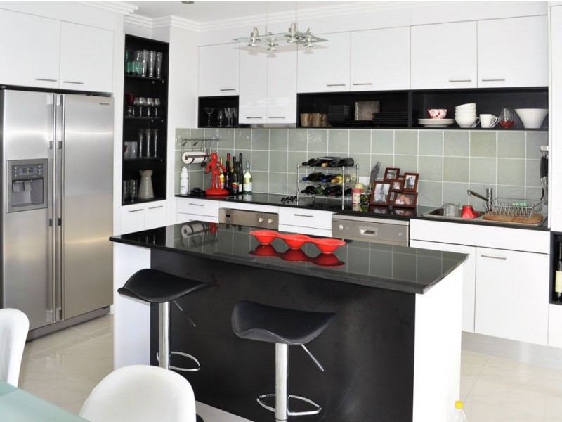 1/4 King Street, Southport QLD 4215