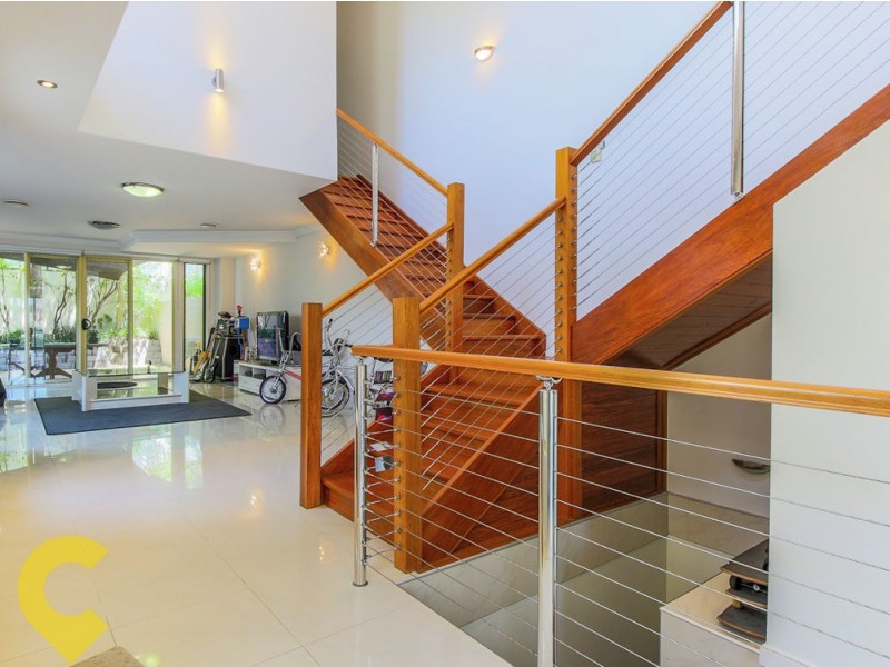 1/4 King Street, Southport QLD 4215