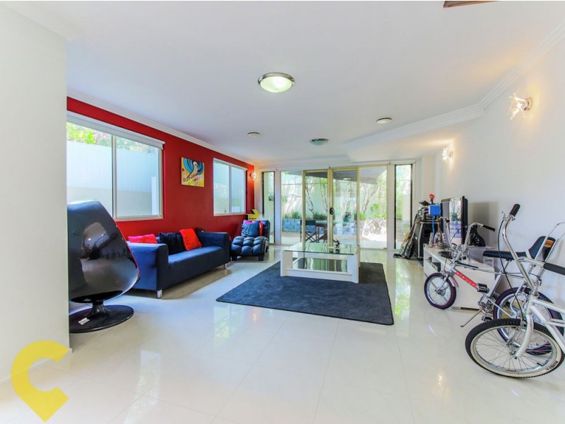 1/4 King Street, Southport QLD 4215