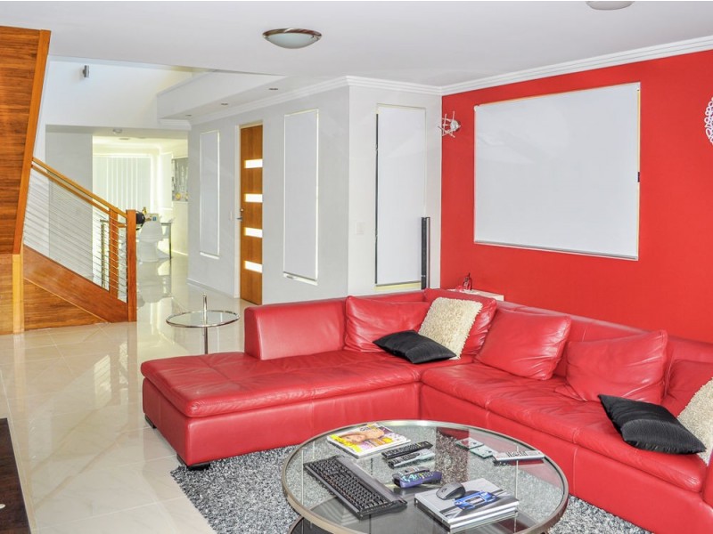 1/4 King Street, Southport QLD 4215