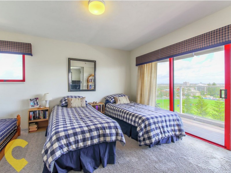 11/7 Britannia Avenue, Broadbeach QLD 4218